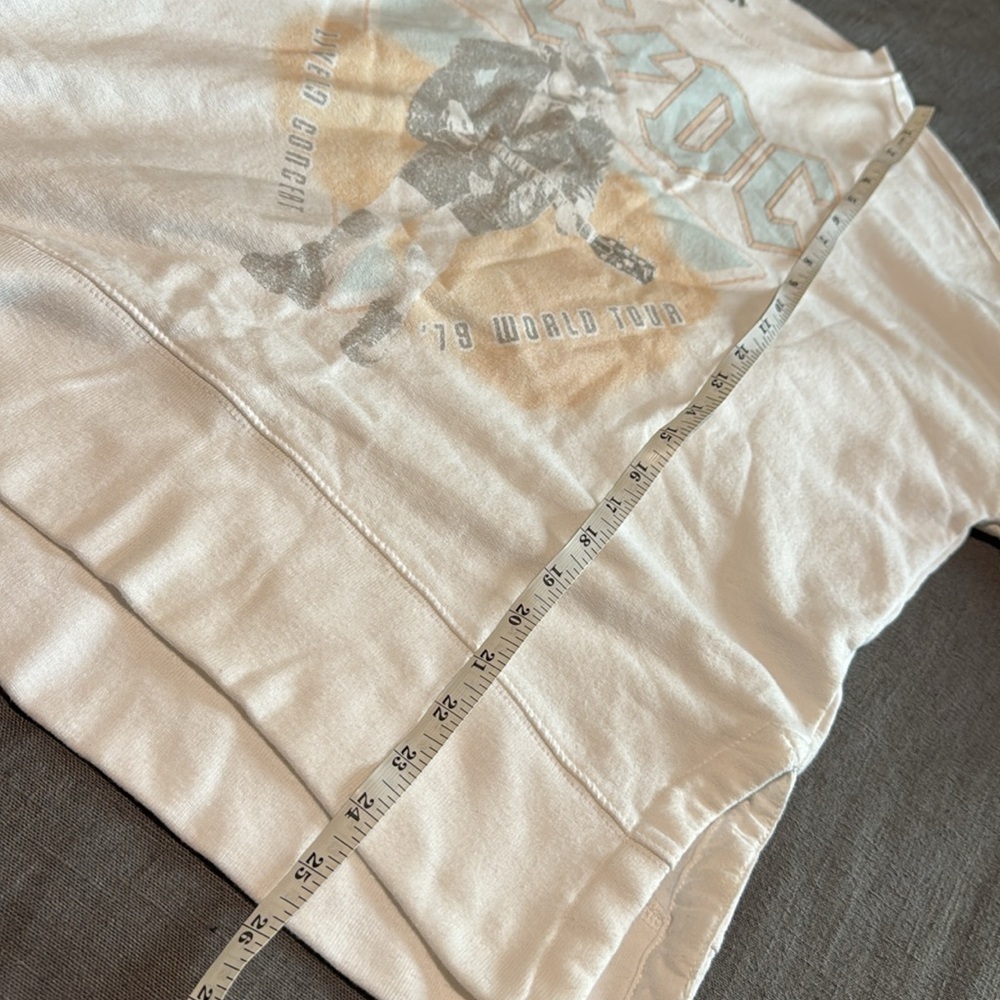 AC/DC Cream Graphic Tee - Picture 6 of 7